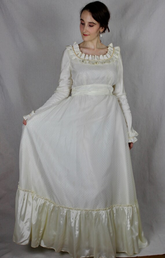 Vintage 1960s/70s Bohemian Wedding Dress / Lorrie… - image 3