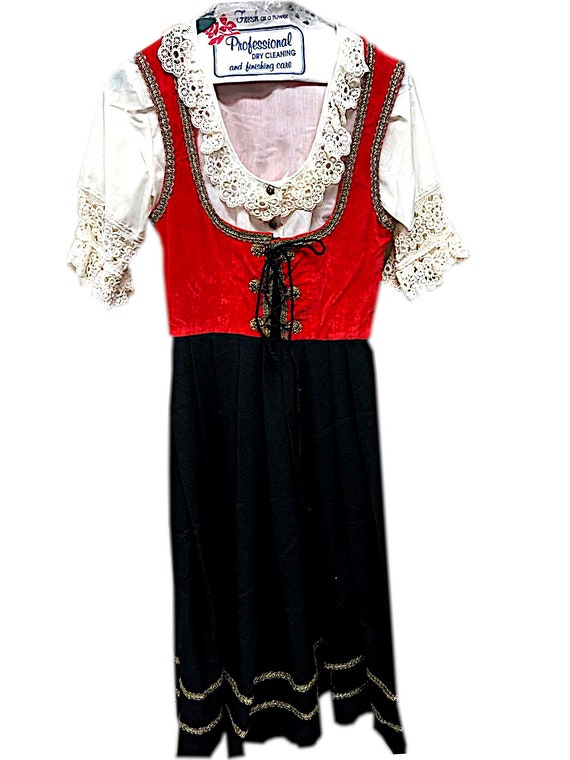 German Oktoberfest Maid Costume, Size XSM, Authen… - image 2