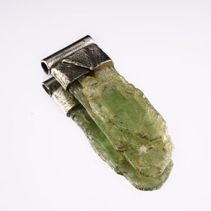 Bright tumbled Green Kyanite - Stack Pendant -  textured & oxidised - 925 sterling silver - Crystal Necklace