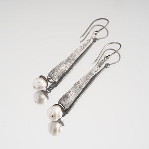 Natural Pearl - Oxidised Rustick Boho Vibe - 925 Sterling Silver - Long Textured Triangle & Gumnut like Dangle Earring Pair