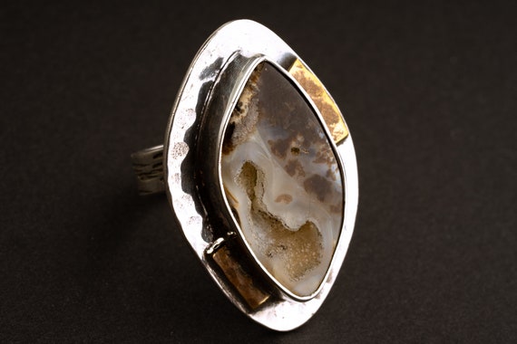 アンモナイト化石リング：調節可能なスターリングシルバーの