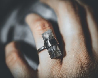 Torrington Treasure: Textured & Oxidised Sterling Silver Ring with Raw Australian Aquamarine - Size 5 1/4 - NO/11