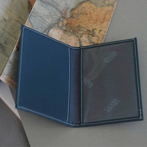 Personalised Passport Cover Recycled Leather Snap Closure imagem 2