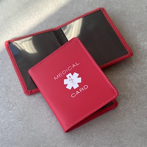 Capa para cartão de alerta médico em couro reciclado