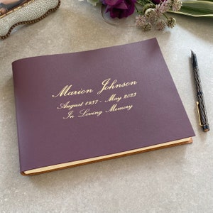 Preserve cherished memories with our Personalised Leather Condolence Book zdjęcie 1