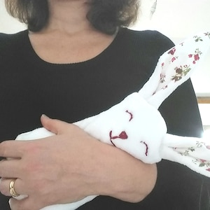 Borsa dell'acqua calda secca con rivestimento sfoderabile con semi di lino biologici per bambini, borsa dell'acqua calda a forma di coniglio coccoloso, borsa dell'acqua calda secca Liberty