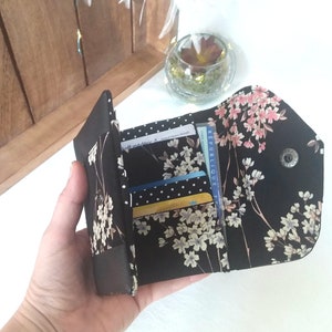 Carteira feminina em imitação de couro preto e algodão japonês: porta-cartões personalizável e bolsa compacta