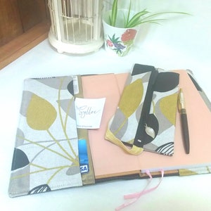 Couverture vegan avec carnet et trousse élastiquée : parfait pour prendre des notes, pour se faire un carnet de voyage ou un journal créatif image 4