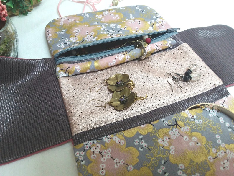 Pochette de rangement à bijoux à plier ou rouler en double gaze et coton japonais, pochette à bijoux organiseur de voyage, idée cadeau femme image 7