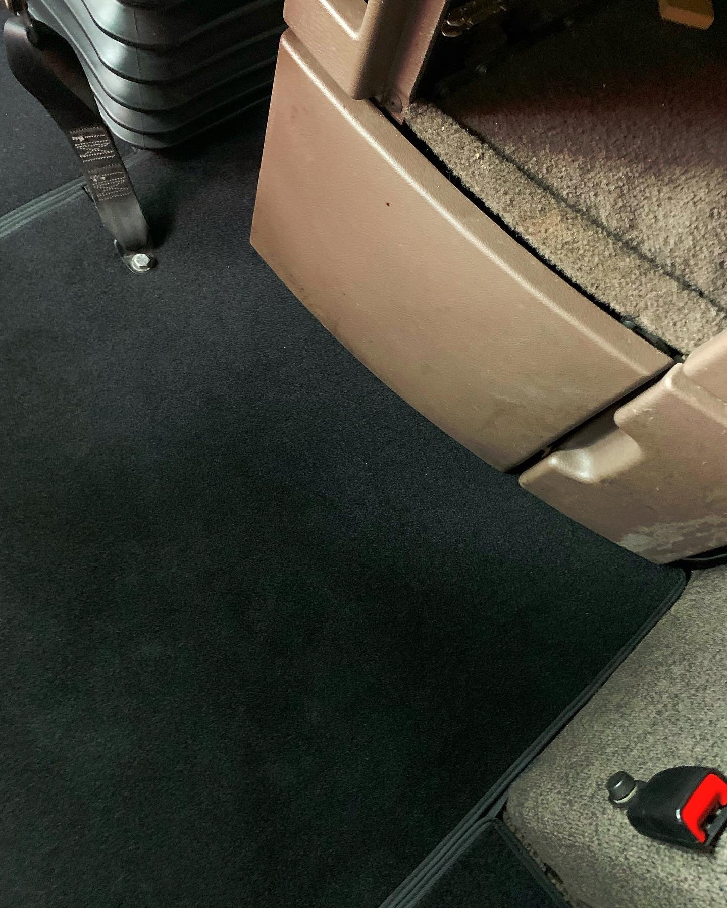 Volvo truck carpet floor mats deals