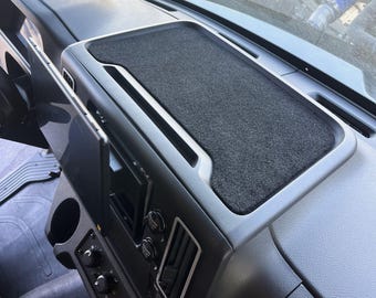 Thor Pasadena Inception Dashboard decorative mat, for restyling console Freightliner S2RV 2025+ model year only