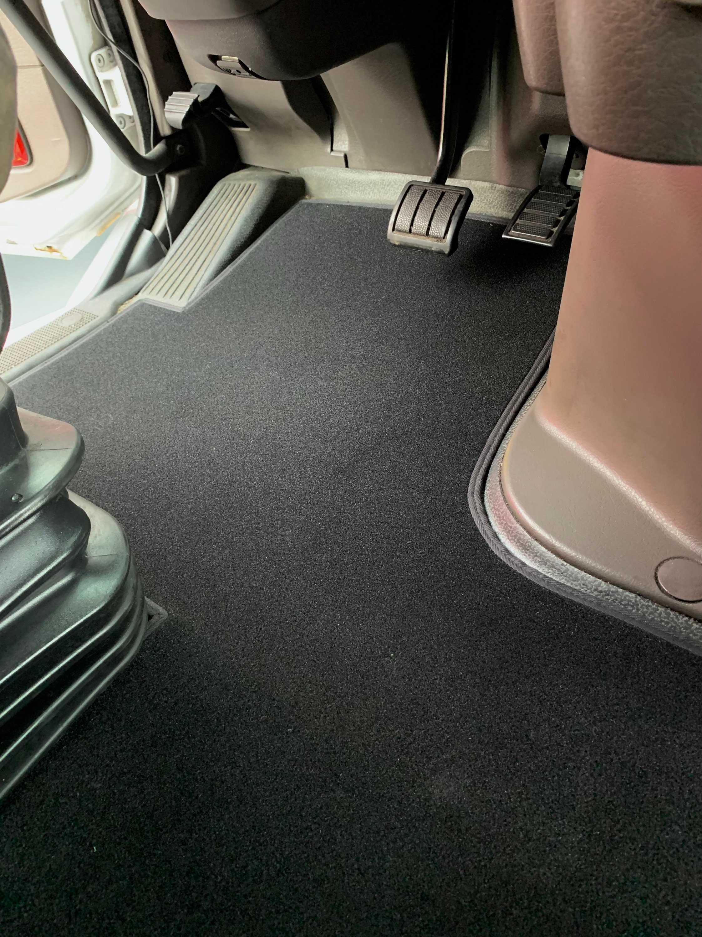 Volvo VNL 780 Carpet Floor Mats 3pcs 2004 2018 Automat Sleeper