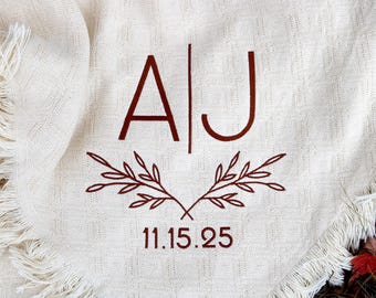 Cobertores de casamento personalizados com suas INICIAIS | mantas bordadas | manta afegã personalizada com monograma | presente de casamento personalizado | novo casal EUA
