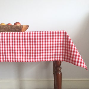 Tafelkleed met rode gingang: handgemaakt katoenen geruit tafeldecor