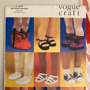 2001 Vogue Craft Doll Shoes Pattern - uncut