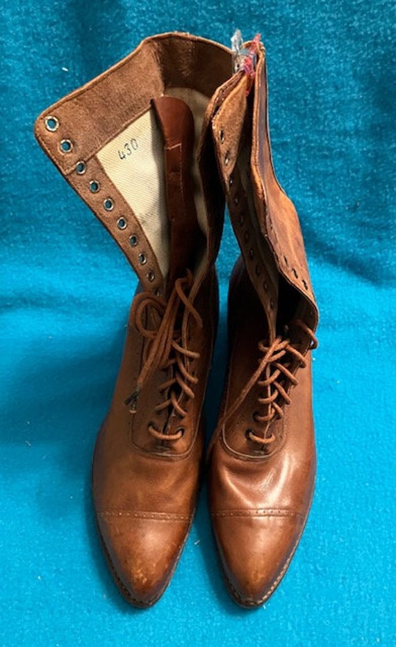 Ladies Edwardian Boots - size 7 - image 3