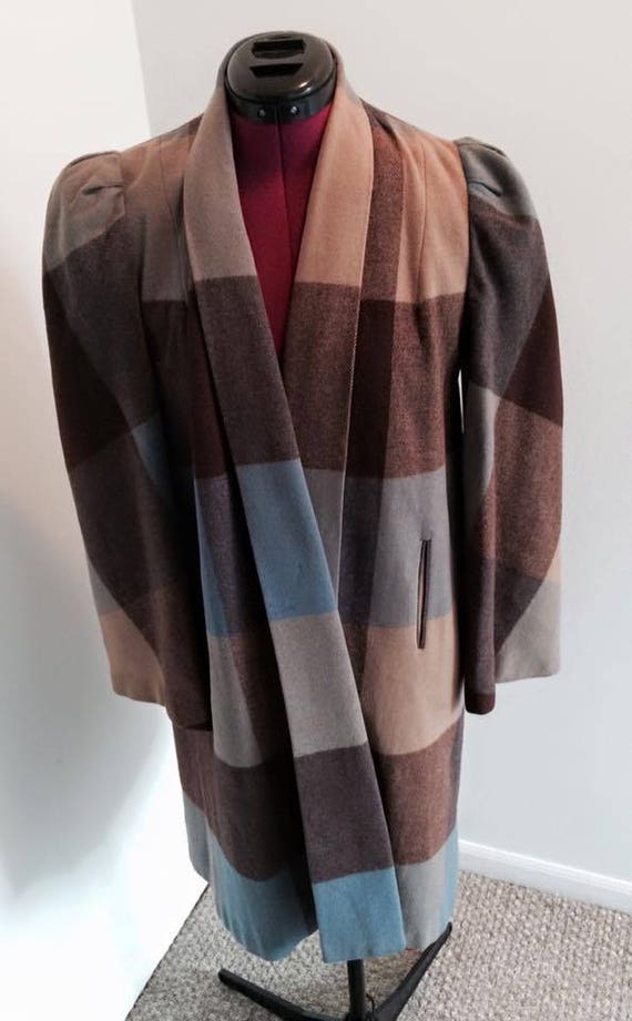 Adorable 1940s Swing Coat