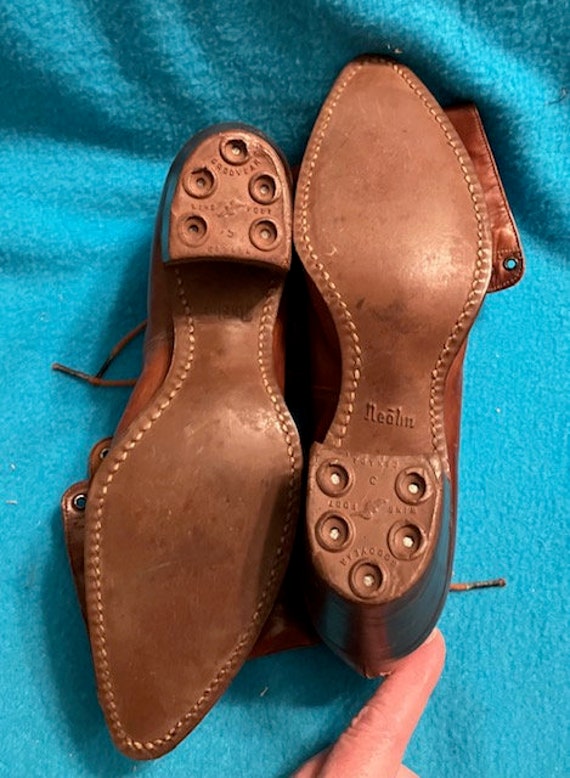 Ladies Edwardian Boots - size 7 - image 4