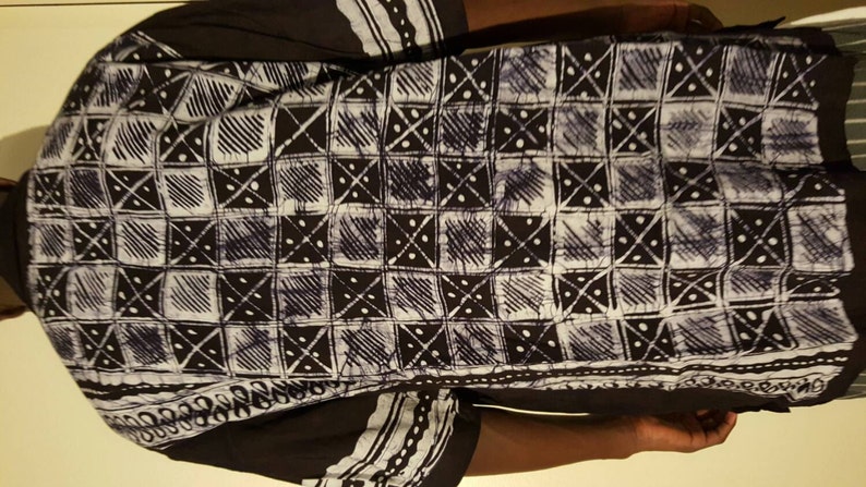 Med6 Button down batik shirt