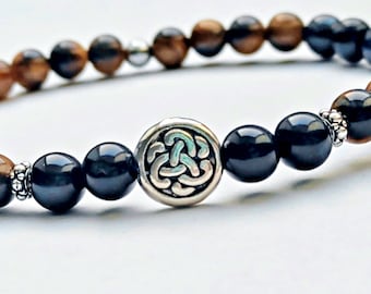 Bracelet with blue and brown tiger eye beads man