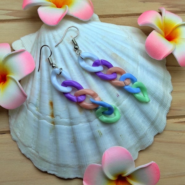 Pastel link earrings/girly