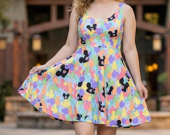 Palloncini con orecchie di Topolino color pastello ispirati alla Disney - Abito skater da donna (prodotto negli USA)