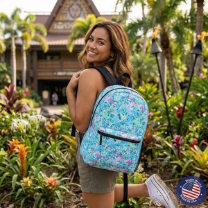 Bright Floral Flight - Peter Pan - Rucksack mit mehreren Taschen (Mat in USA)