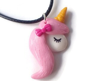 Collier licorne rose fimo, collier licorne fimo, collier sweet unicorn, sautoir licorne, licorne kawaï fimo, unicorn fimo, licorne rose