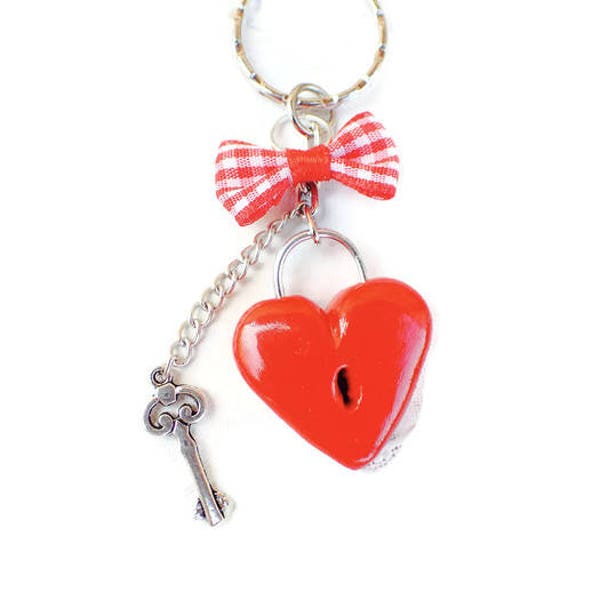 Porte-clés coeur fimo, cadenas coeur et sa clé, idée cadeau amour, idée cadeau saint-valentin, cadeau maman, cadeau fete des mères