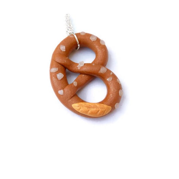 Collier gourmand mon bretzel pain allemand salé fimo cadeau pour femme ou enfant