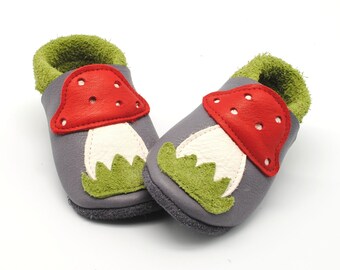 baby booties, baby shoes, baby slippers, leather baby shoes, leather slippers, slippers, colourful child footwear, vegetable tanned leather
