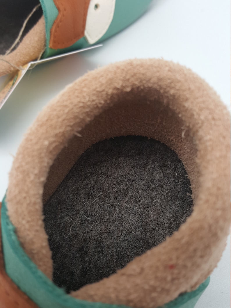 Felt insoles for crawling shoes Leather dolls Baby shoes made of real sheep's wool natural image 2