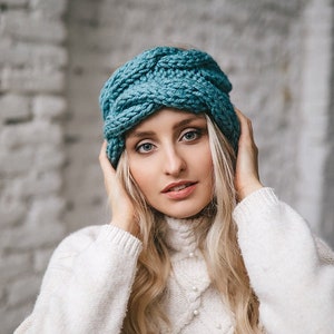 Knitted Headband, Chunky ear warmer women, Winter earmuff, Womens Wool Turban, Chic Headband, Knitted head wrap, Winter ear warmer