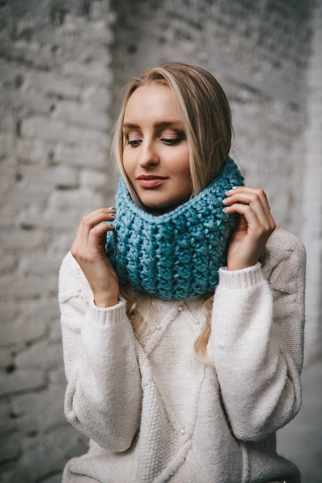 Winter Scarf Women, Shawl Hood, Hood Scarf, Crochet Hood Scarf, Chunky