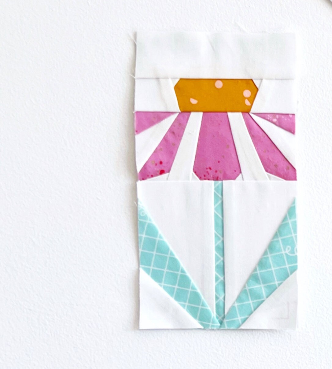 Garden Flower FPP Quilt Block - Etsy