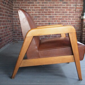 Russel WRIGHT LOUNGE Arm CHAIR Armchair, Maple Wood Frame, Brown Leather-Like Vinyl, Mid-Century Modern thonet danish eames knoll risom era image 5