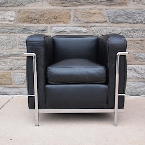 CASSINA LC2 ARMCHAIR Petit Modele Lounge Arm Club Chair Chrome Black Leather Le Corbusier, Mid-Century Modern bauhaus danish eames knoll era image 2