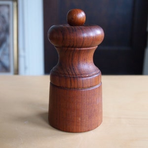 Rare Vintage Dansk DANISH TEAK PEPPER Mill peppermill Peugeot grinder Jens Quistgaard Jhq, Mid-Century Modern, mad men eames knoll era image 1