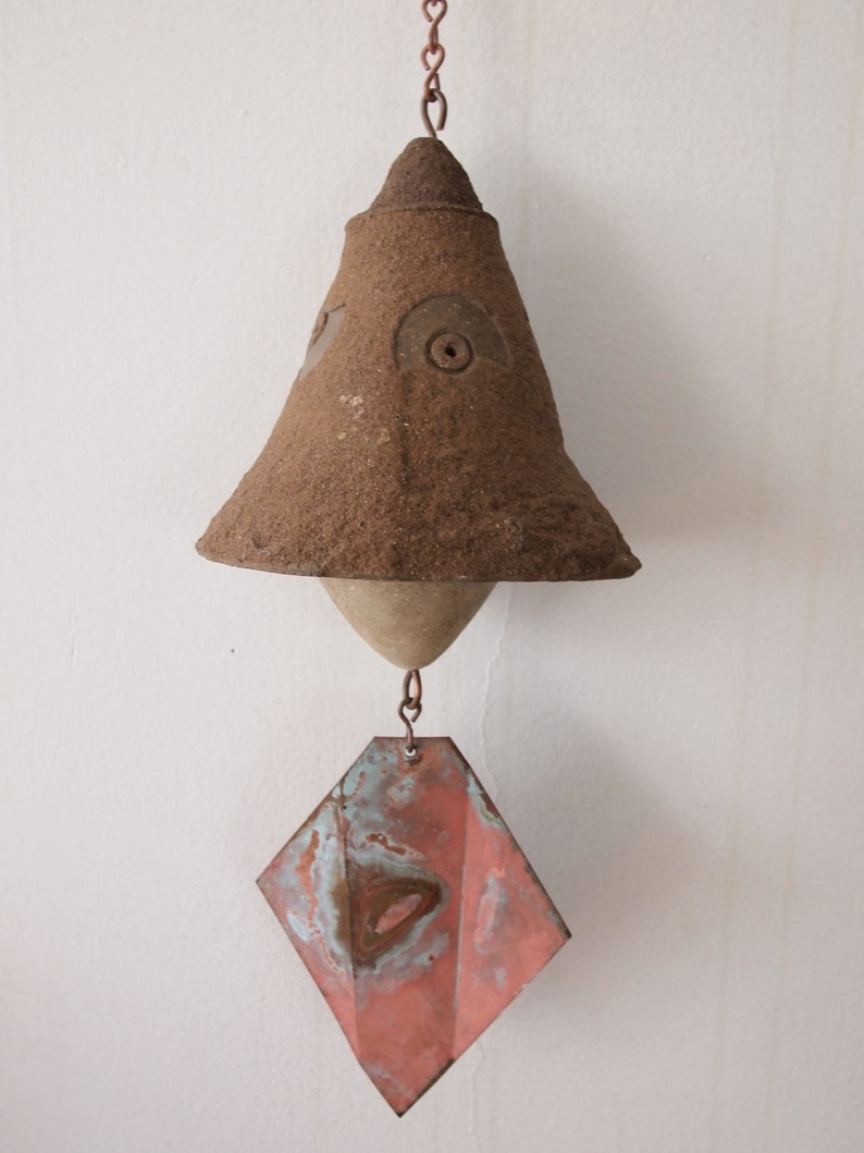 Vintage PAOLO SOLERI Ceramic BELL Wind Chime, 4.5 Cone Abstract Design Clay Copper Mid-Century Modern Art sculpture Italian eames knoll era image 4