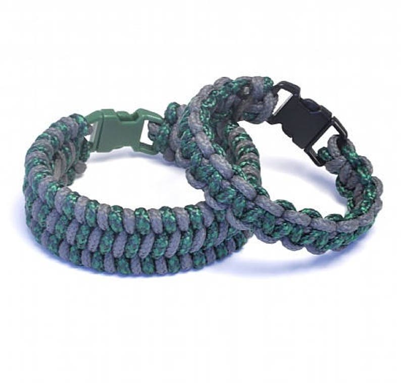 4 In 1 Paracord Survival Bracelet - 550lb - 3 Sizes - Sirius Survival