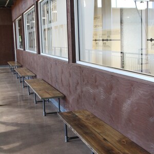 Reclaimed Wood Entry Bench – Farmhouse Style, Iron Legs bild 7