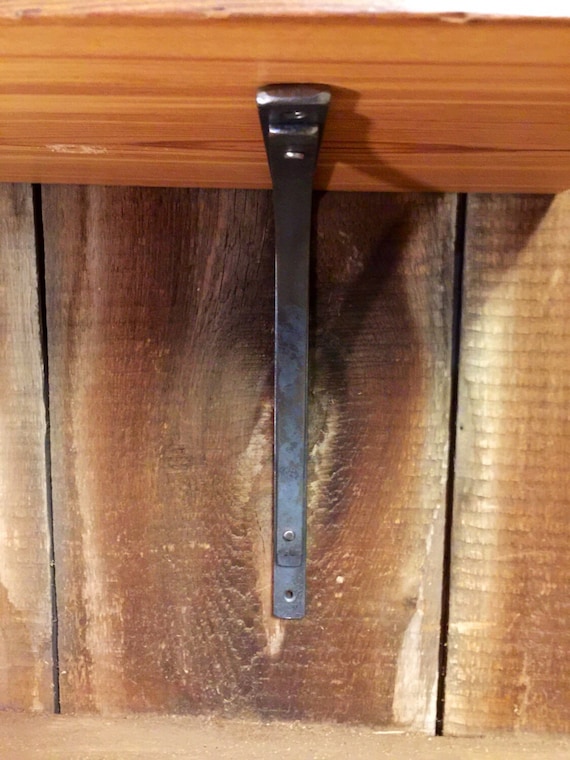 Pair Of Hand Forged Iron Shelf Brackets – 6.8" Farmhouse Style, Holds 30kg, For Books & Decor