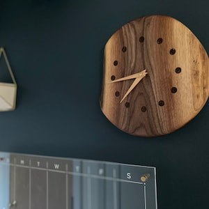 Unique Wall Clock - Silent Wall Clock - Wood Wall Clock Gift Oak Maple Walnut Round Slab Clock