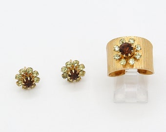 Vintage 1974 Sarah Coventry JONQUIL Pierced Earrings Ring Gold Tone Set Red Stone Rhinestone Adjustable Rare!
