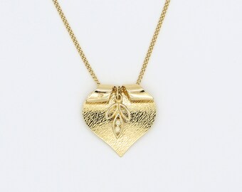 Vintage Sarah Coventry 1977 TENDERLY Necklace Pendant Drop Gold Tone Heart Rhinestone Rare!