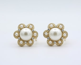 Vintage 1973 Sarah Coventry MOONLIGHT Earrings Gold Tone Faux Pearl Flower Rhinestone Clip On Rare!