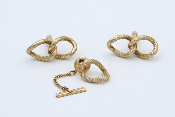 Vintage 1972 Sarah Coventry ITALY Men's Tie Tac With Chain and Cuff Links Set Gold Tone Formal Wear Accessory Vintage RARE