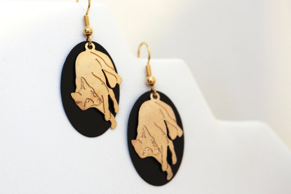 Black and Gold Animal Earrings - Vintage - image 4