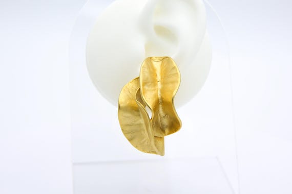 Vintage Norma Jean Gold Tone Matte Finish Wavy Clip Earrings RARE