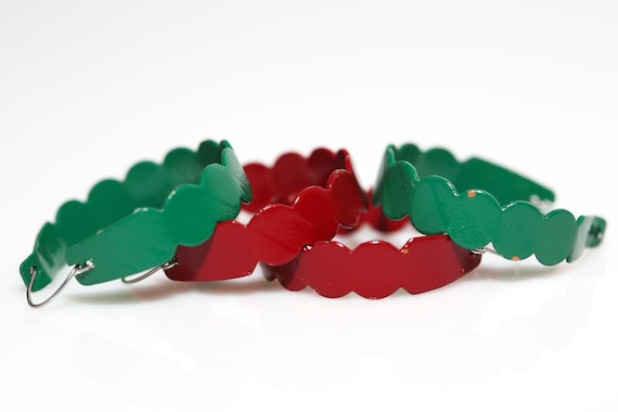 Scalloped Hoops in Red and Green - Vintage NOS Metal Pierced Ear Hoop Earrings